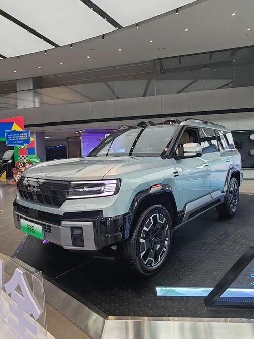 深圳龙华区德梦曼企业管理咨询比亚迪方程豹硬派越野的爆款，英菲尼迪35周年与你共成长